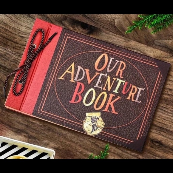 BNWT! Disney’s Up Adventure Scrapbook/ Photo Album - Picture 1 of 5